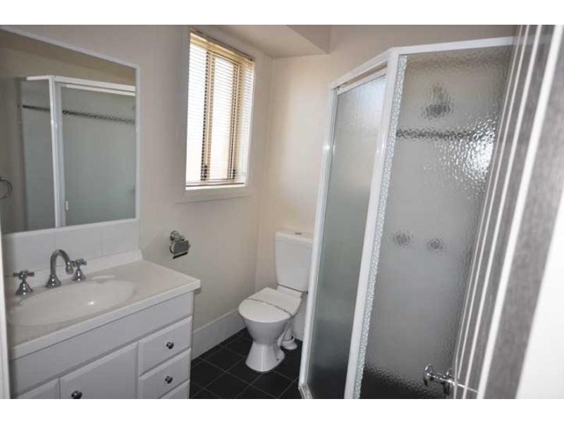 28 Kaloona Dr, Bourkelands NSW 2650