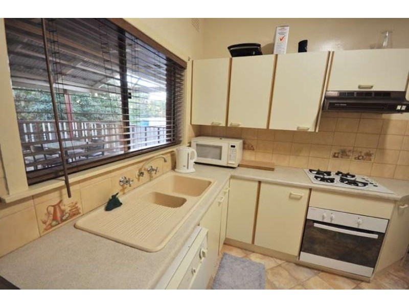 14 Raye Street, Tolland NSW 2650