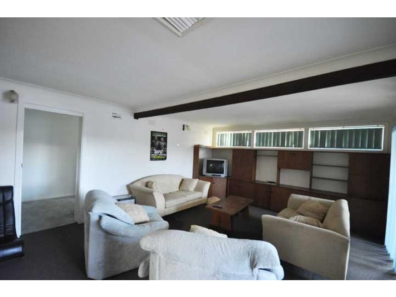 14 Raye Street, Tolland NSW 2650