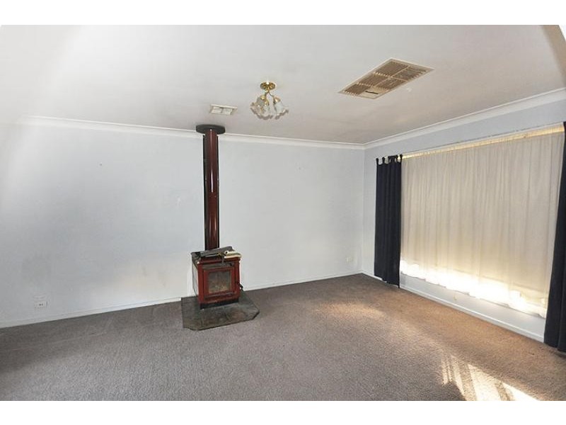 47 Eldershaw Dr, Forest Hill NSW 2651