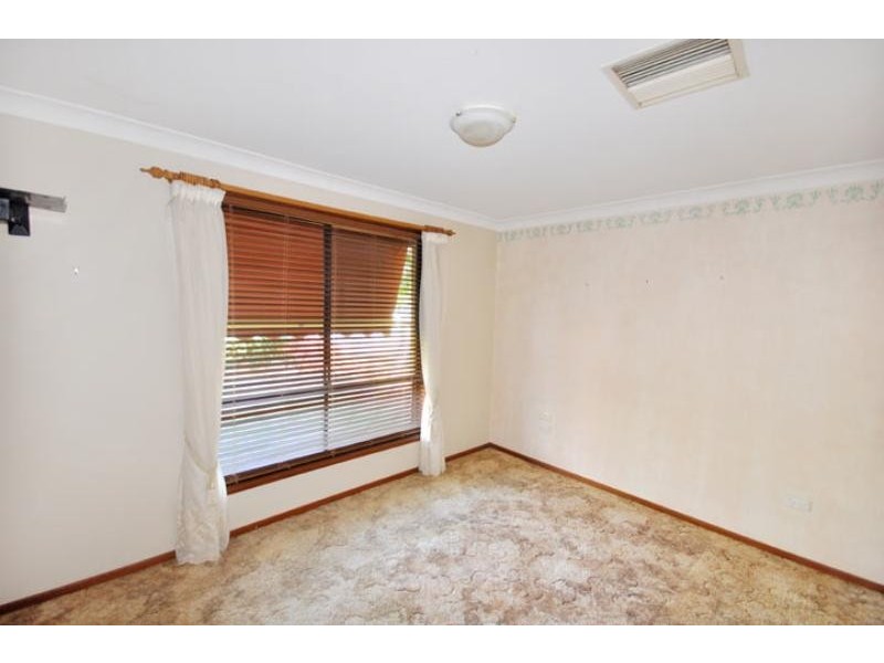 29 Goborra Street, Glenfield Park NSW 2650