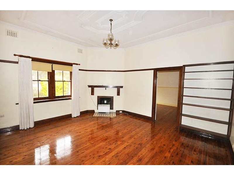 56 Urana Street, Wagga Wagga NSW 2650