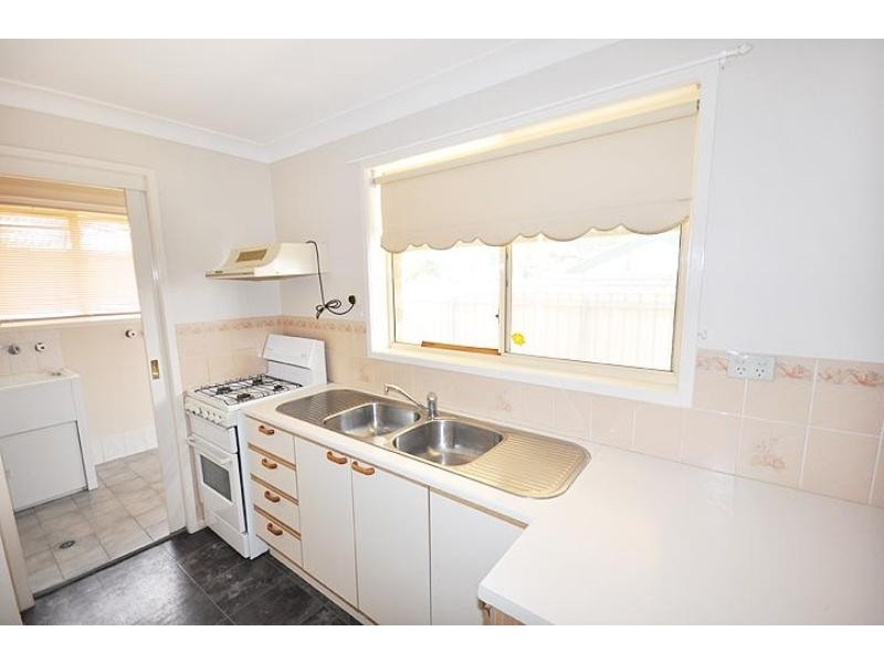 1/14 Kilpatrick Street, Kooringal NSW 2650