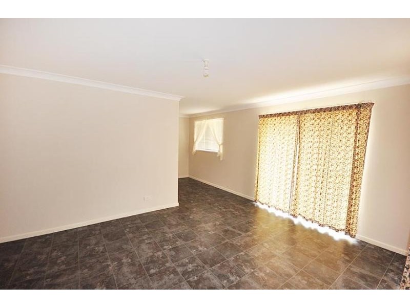 1/14 Kilpatrick Street, Kooringal NSW 2650