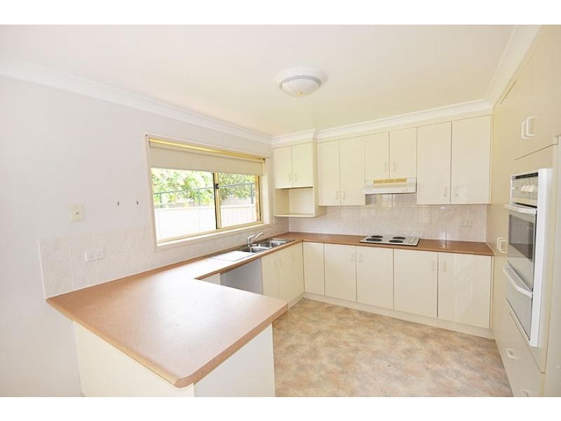 35 Bourkelands Drive, Bourkelands NSW 2650