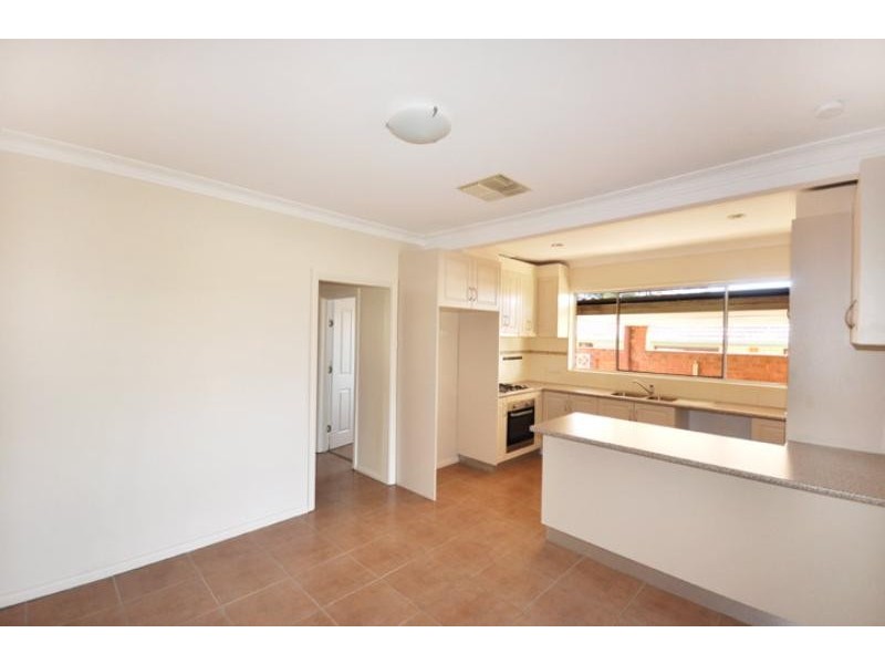 168 Fernleigh Road, Wagga Wagga NSW 2650