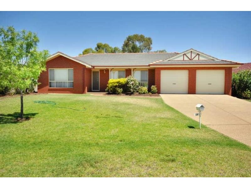 19 Nunkerie Street, Glenfield Park NSW 2650