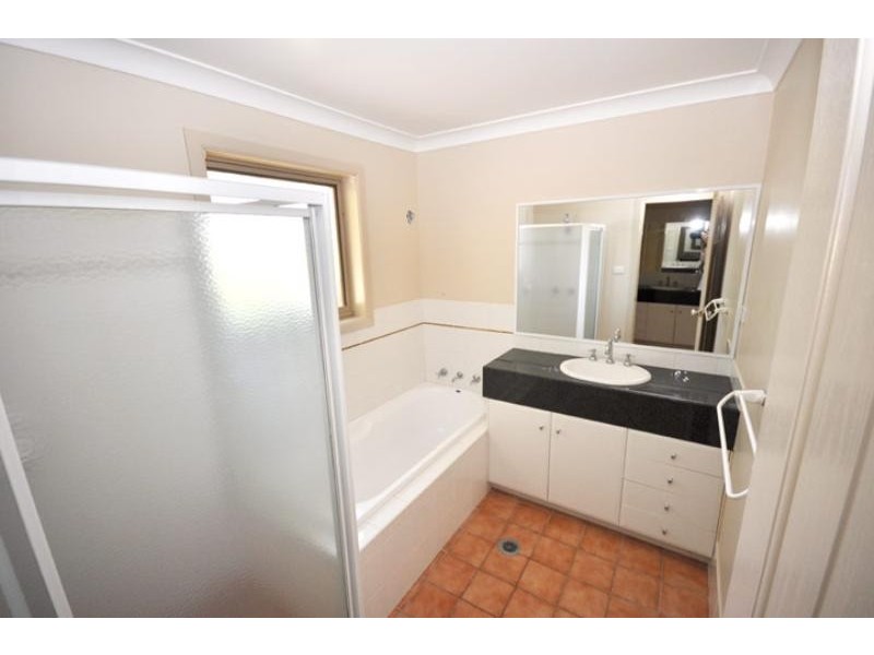 45 Tamar Drive, Tatton NSW 2650