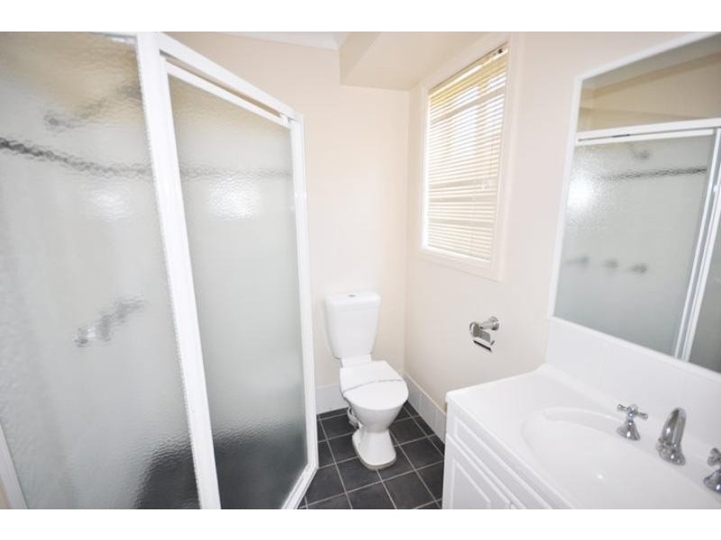 20 Bedervale Street, Bourkelands NSW 2650