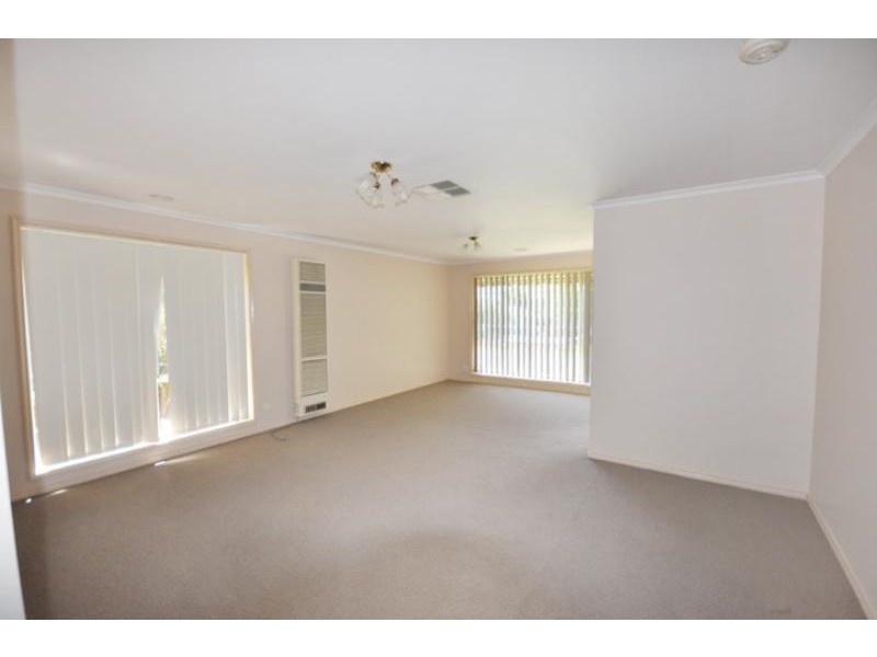 85 Balleroo, Wagga Wagga NSW 2650