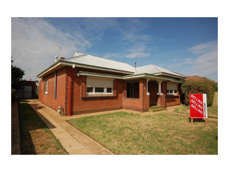 6 Meurant St, Wagga Wagga NSW 2650