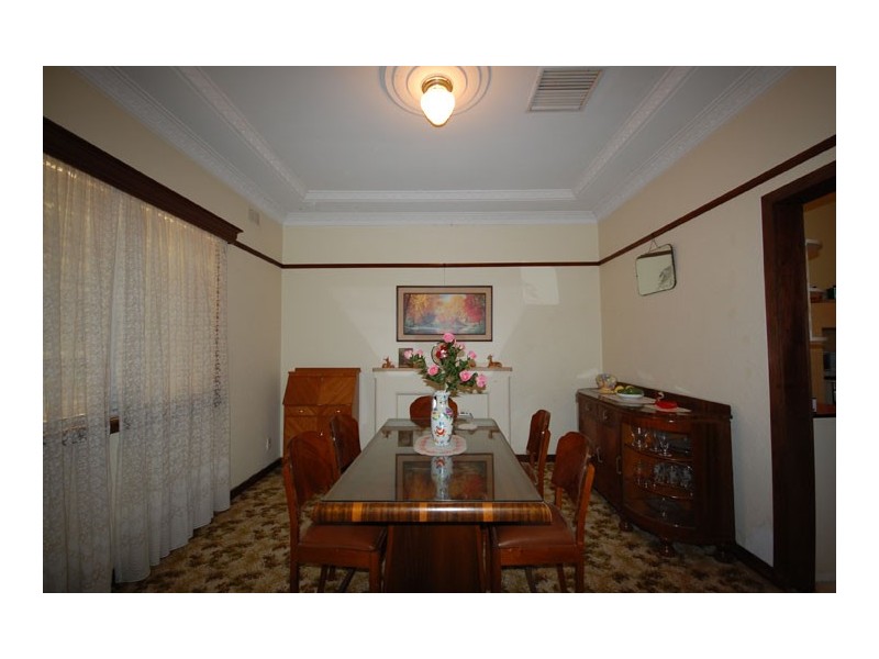 6 Meurant St, Wagga Wagga NSW 2650