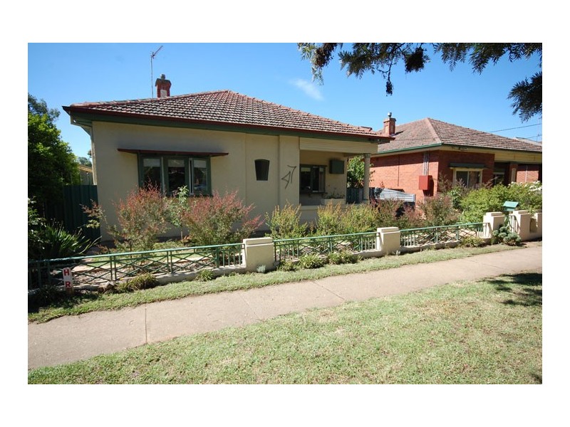 47 Brookong Ave, Wagga Wagga NSW 2650