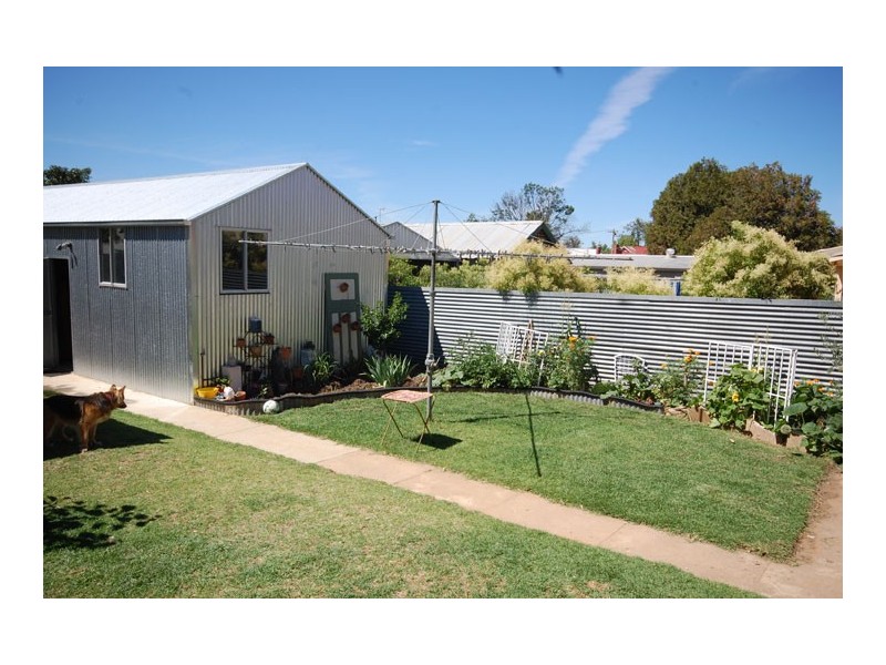 47 Brookong Ave, Wagga Wagga NSW 2650