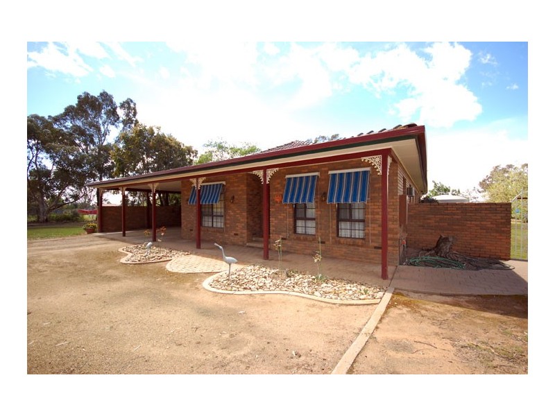 33 Third Ave, Henty NSW 2658