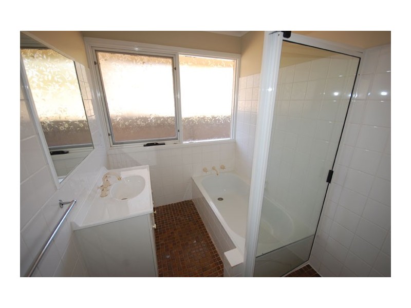 29 Norman St, The Rock NSW 2655