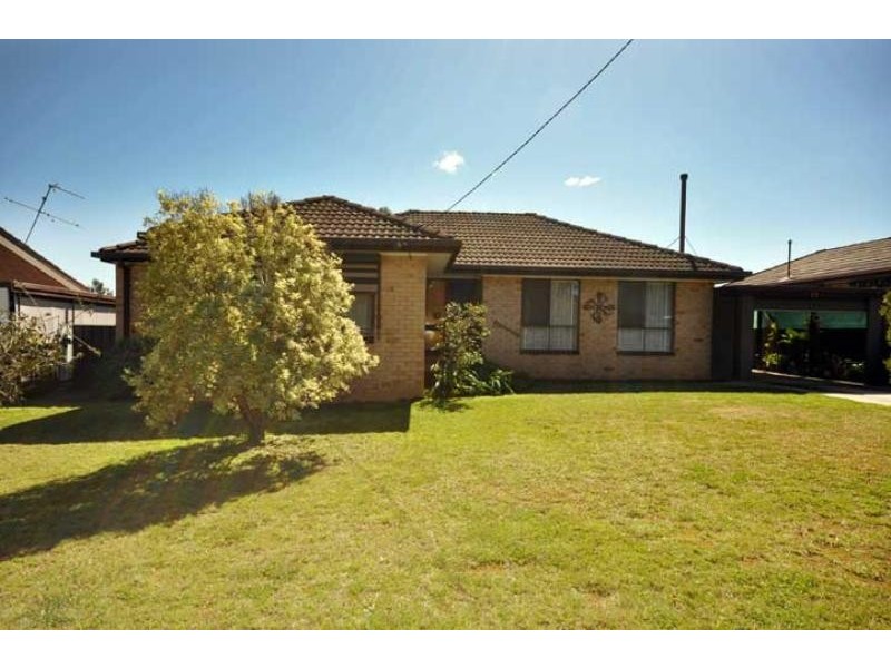 11 Fraser St, Wagga Wagga NSW 2650