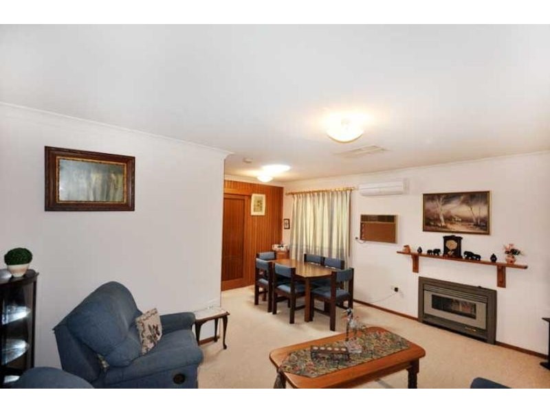 11 Fraser St, Wagga Wagga NSW 2650