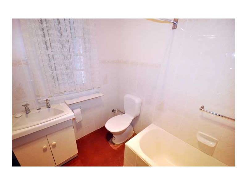 19 Spring St, Wagga Wagga NSW 2650