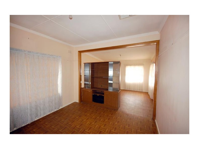 64 Shaw St, Wagga Wagga NSW 2650
