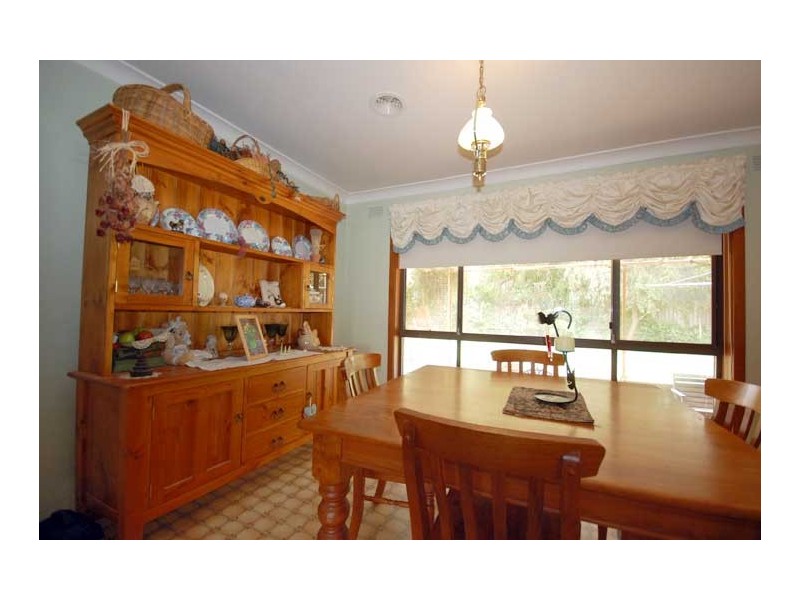 2 Falcon Plc, Kooringal NSW 2650