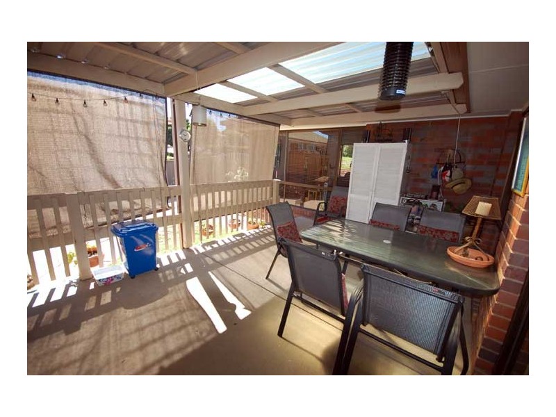 25 Brooklyn Dve, Bourkelands NSW 2650