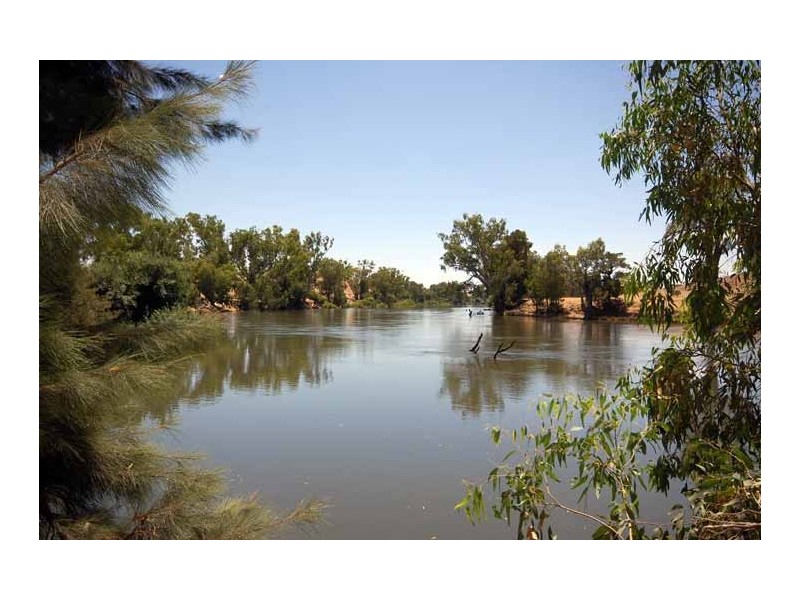 1 “Lumeah” River Road, Wantabadgery NSW 2650