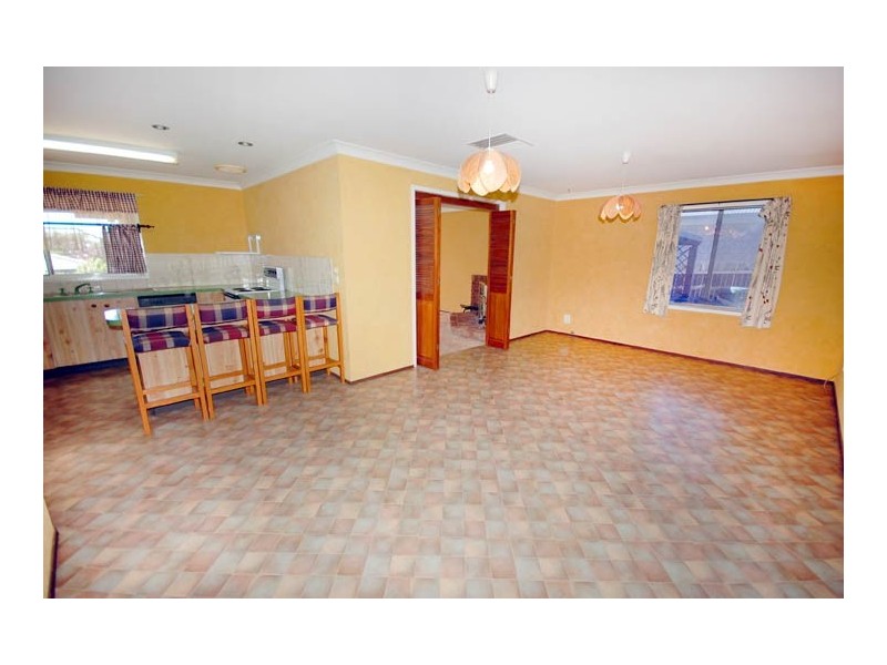 29 Mallory St, Wagga Wagga NSW 2650