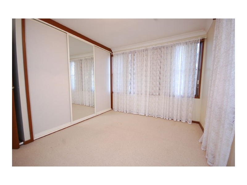 2 Loughnan St, Coolamon NSW 2701