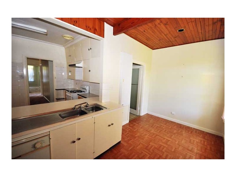 112 Docker St, Wagga Wagga NSW 2650