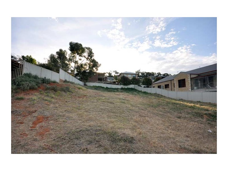 52 Amaroo, Kooringal NSW 2650