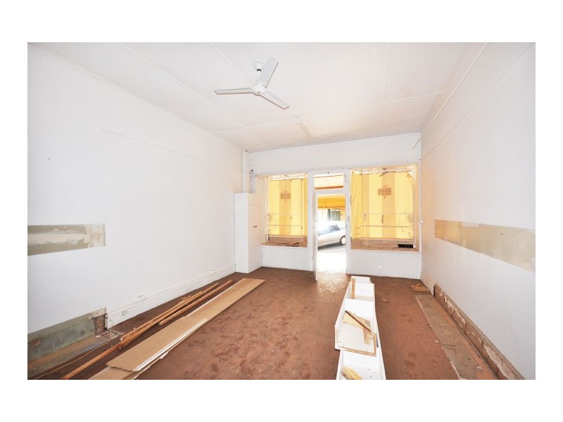 114 Green St, Lockhart NSW 2656