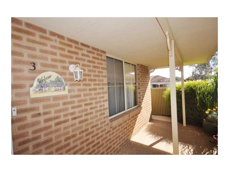3/5 Travers St, Wagga Wagga NSW 2650