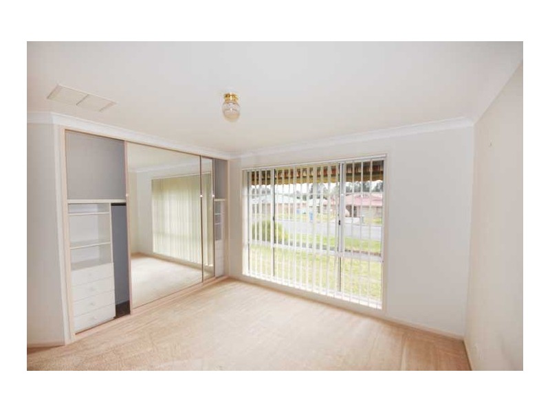 20 Juniper Pl, Forest Hill NSW 2651