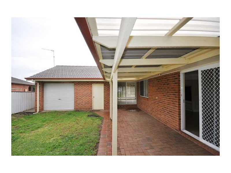 20 Juniper Pl, Forest Hill NSW 2651