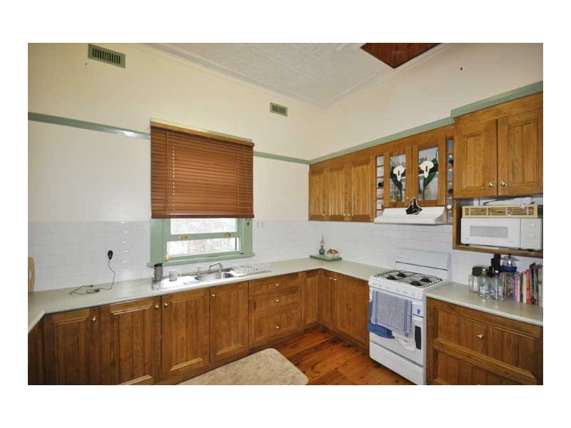 30 Kyeamba St, Mangoplah NSW 2652