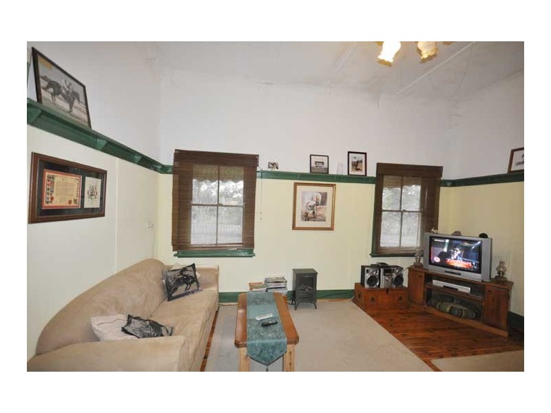 30 Kyeamba St, Mangoplah NSW 2652