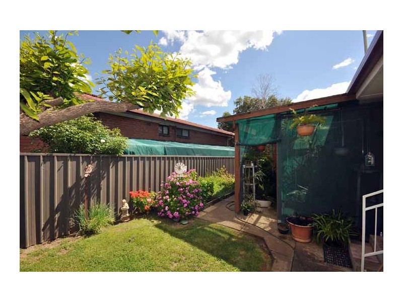 18 Elizabeth Ave, Forest Hill NSW 2651
