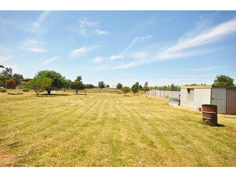 8 Eunony Bridge Rd, Gumly Gumly NSW 2652