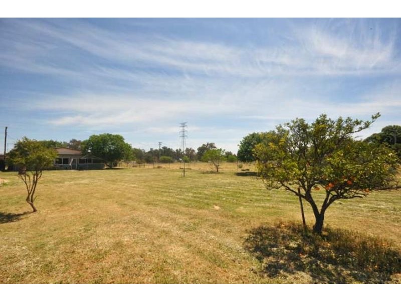 8 Eunony Bridge Rd, Gumly Gumly NSW 2652