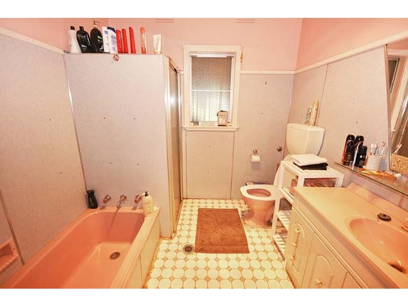 8 Eunony Bridge Rd, Gumly Gumly NSW 2652