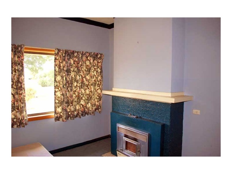 34 Sladen Street East, Henty NSW 2658