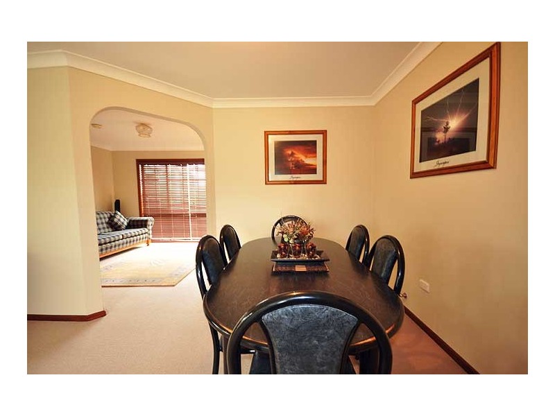8 Toney Place, Wagga Wagga NSW 2650