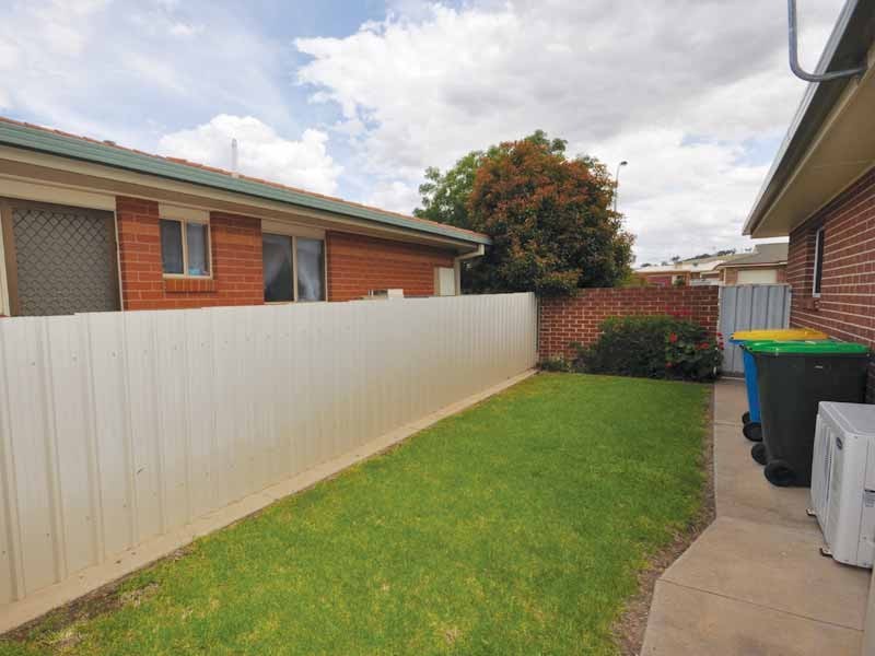1/1 Yungana Pl, Wagga Wagga NSW 2650