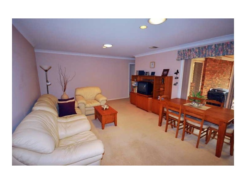 86 Amaroo St, Wagga Wagga NSW 2650