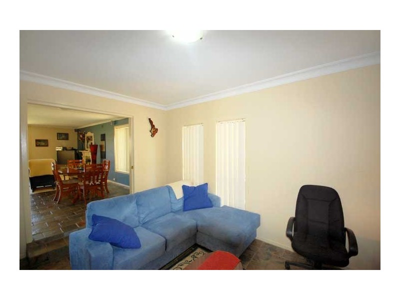 6 Huthwaite St, Wagga Wagga NSW 2650