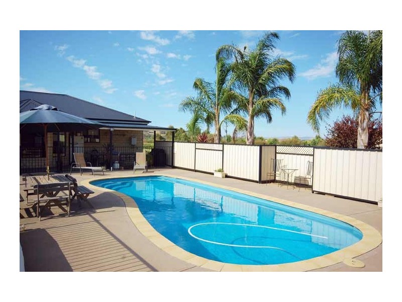 48 Lloyd Rd, Wagga Wagga NSW 2650