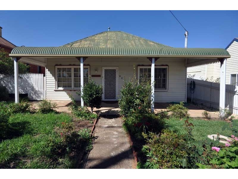 92,94,96 Railway St, Wagga Wagga NSW 2650