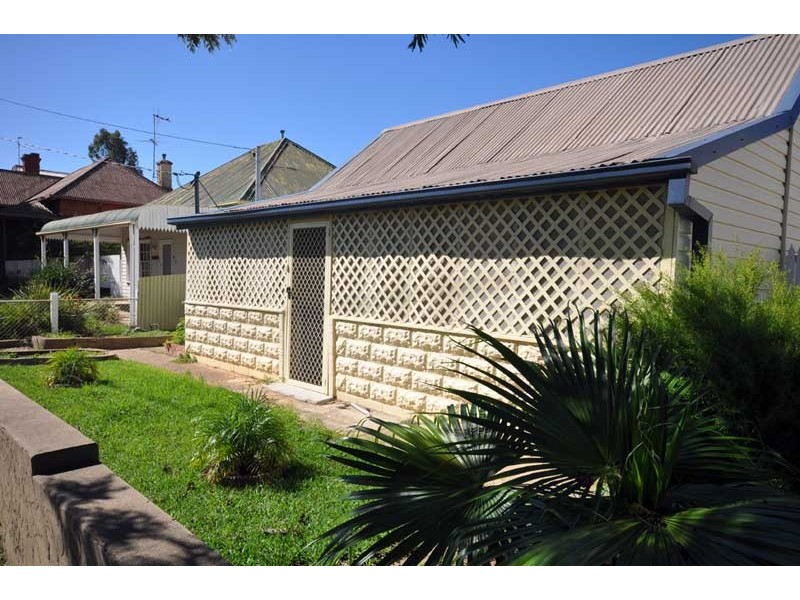 92,94,96 Railway St, Wagga Wagga NSW 2650