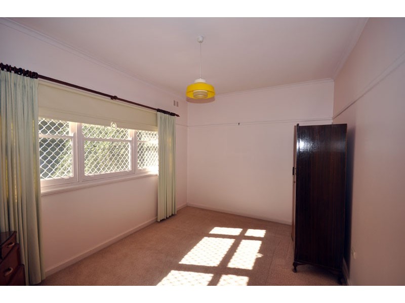 33 Mitchelmore Street, Turvey Park NSW 2650